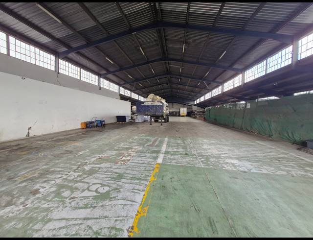 3,029M² WAREHOUSE TO LET IN CITY & SUBURBAN